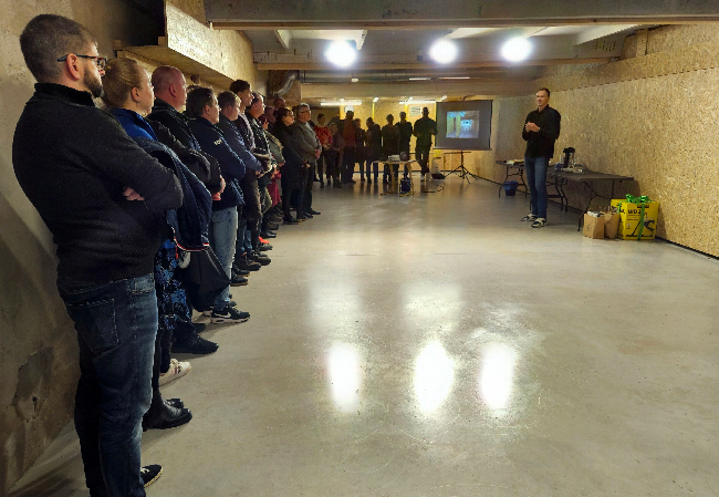 Alatskivi siselasketiiru ja varjumiskoha avamisüritus tõi kohale palju huvilisi.png