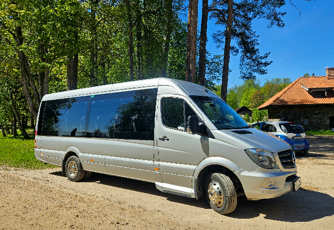 Hinnakirja kehtestamine valla bussiringidel.png