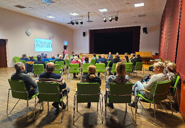 Rahvakoosolekul arutati valla tegemisi ja rahva ettepanekuid.png