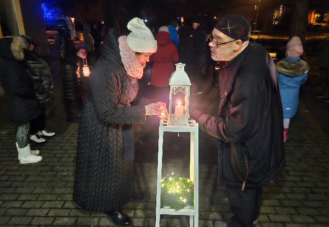 Tutvu advendiaja avamisürituste fotogaleriiga.png
