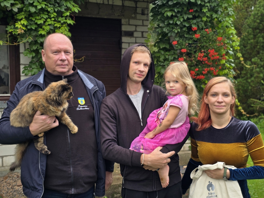 Teine leib kingiti Kersti Vait’i ja Karpo Valdmetsa perele_Liis Lainemäe.jpg