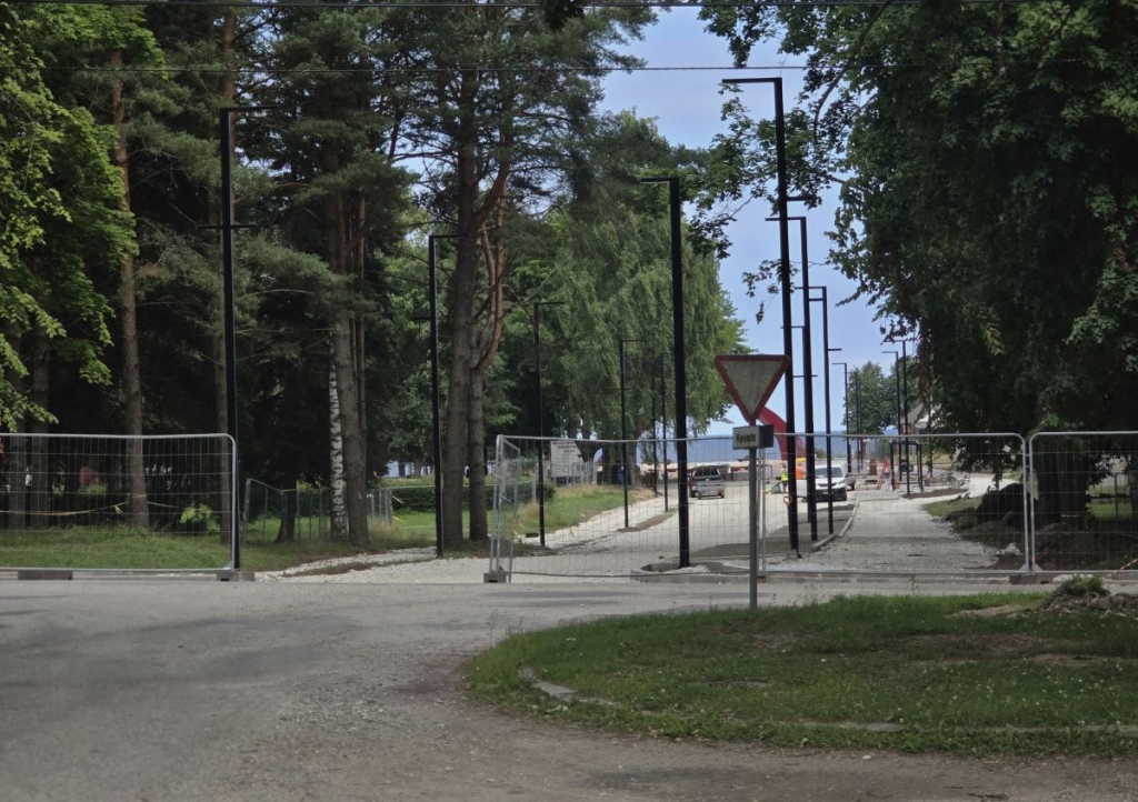 kallaste staadioni-kevade rist.jpg